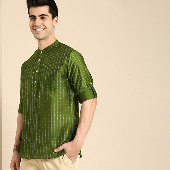 https://www.hypepulse.in/products/men-olive-green-gold-toned-ethnic-woven-design-kurta