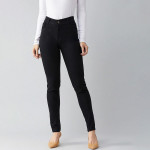 Women Straight Fit Mid-Rise Clean Look Cropped Jeans