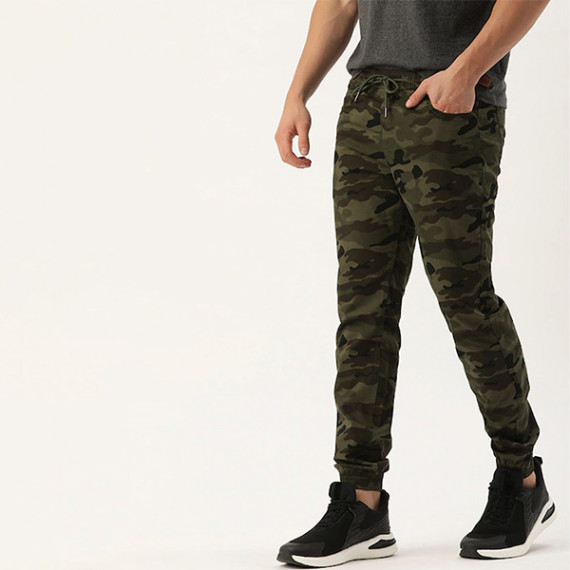 https://www.hypepulse.in/products/men-olive-green-camouflage-printed-slim-fit-joggers-trousers
