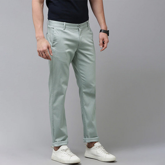 https://www.hypepulse.in/products/men-grey-printed-slim-fit-trousers